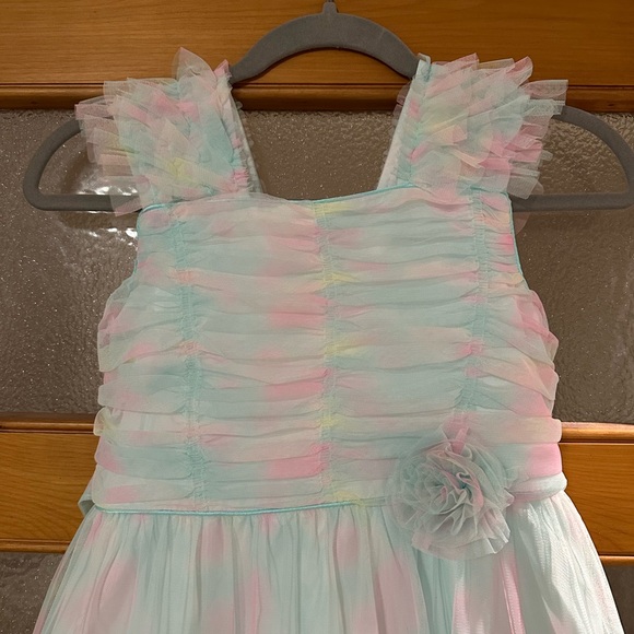 Girls dress - Picture 3 of 4